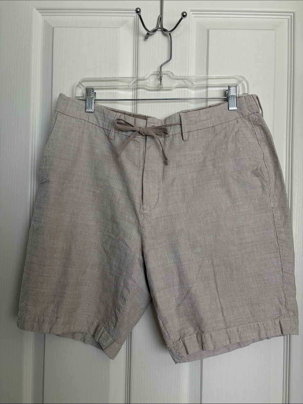 Massimo Dutti - cream and white striped shorts